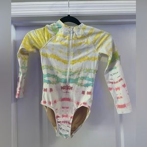 Girls swimsuit long sleeve.